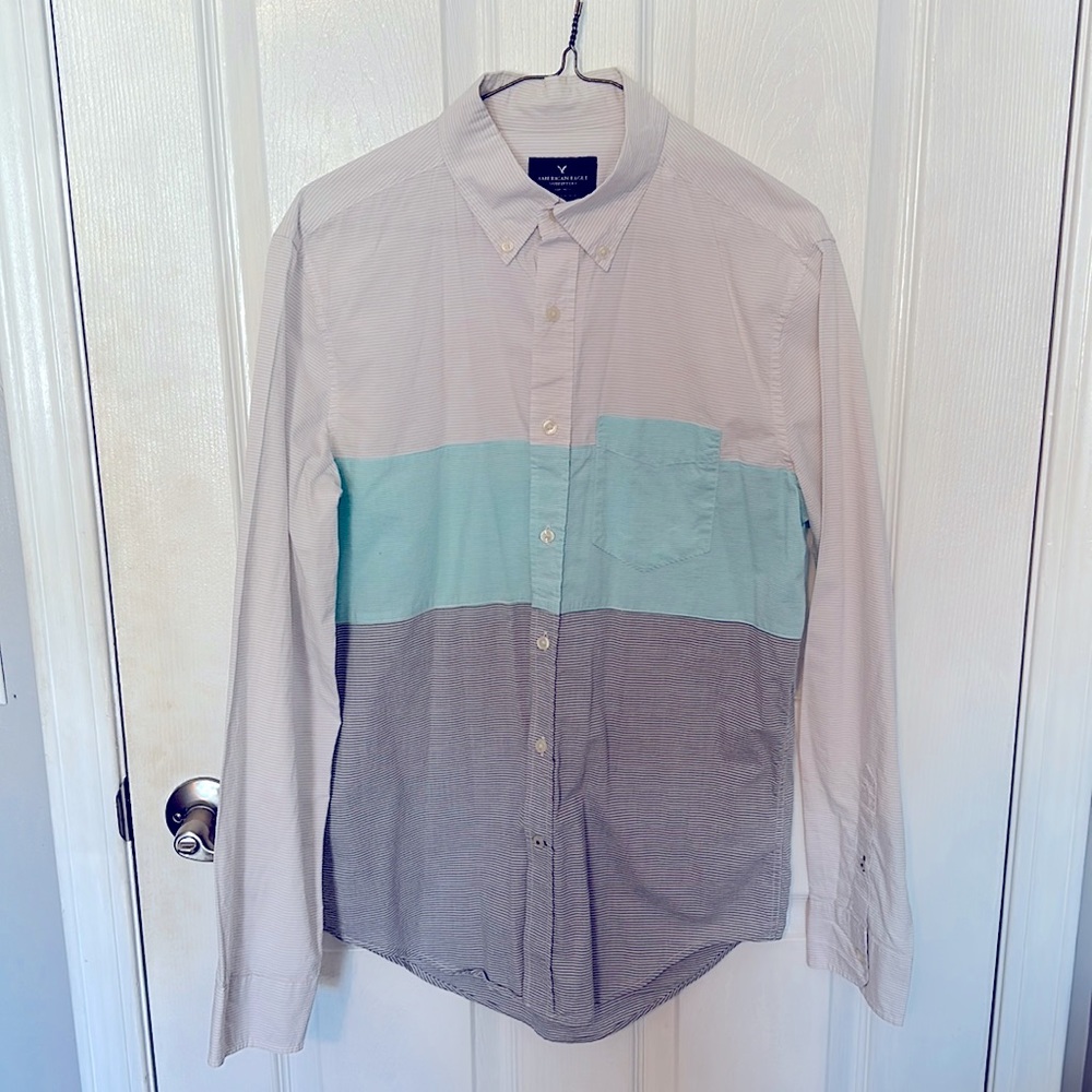 American Eagle men’s dress shirt size small classic fit